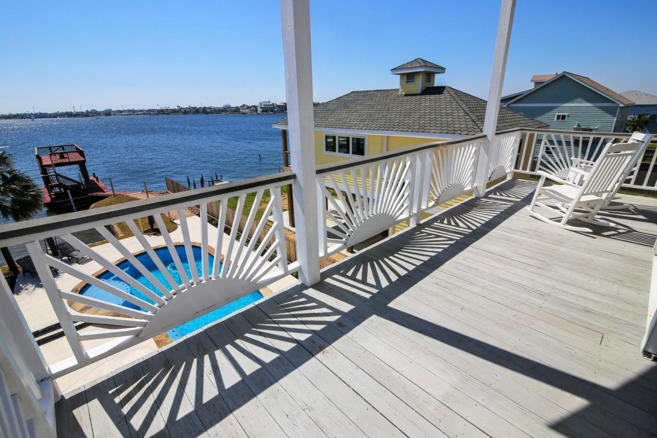 Pool Days And Dock Nights Villa Galveston Exterior photo